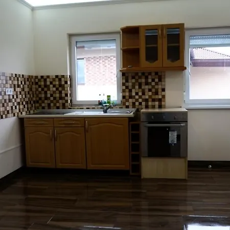 Zalan Holiday House Holiday home *